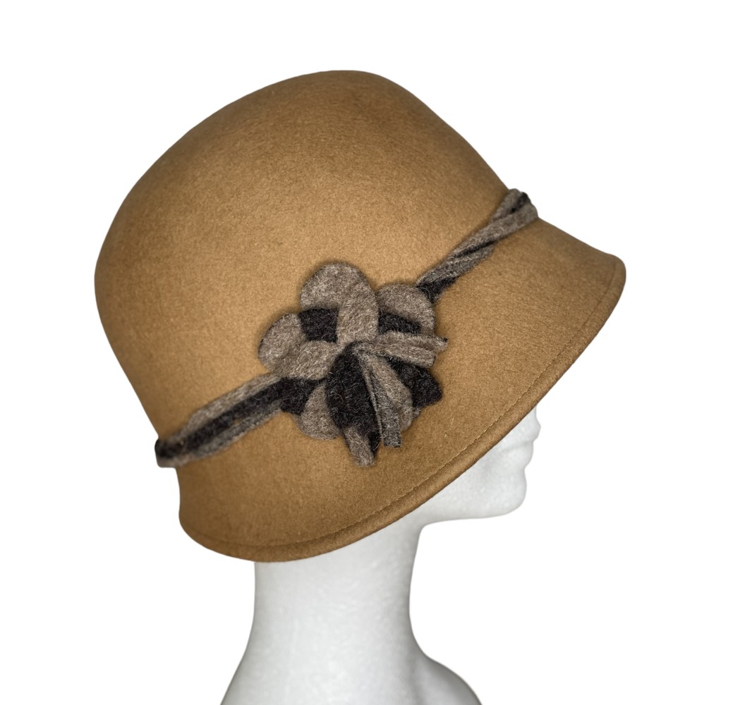 Chapeau femme chic hiver noir couture feutre laine HB144